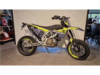 701 SUPERMOTO