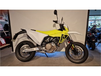 701 SUPERMOTO 2026
