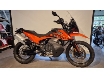 890 Adventure
