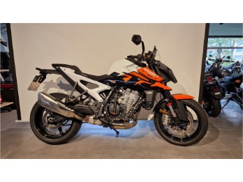 990 Duke 2026 + Tech Pack