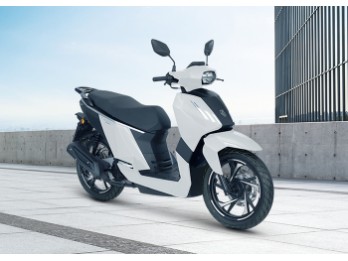 Tweet 50 Active Leasing