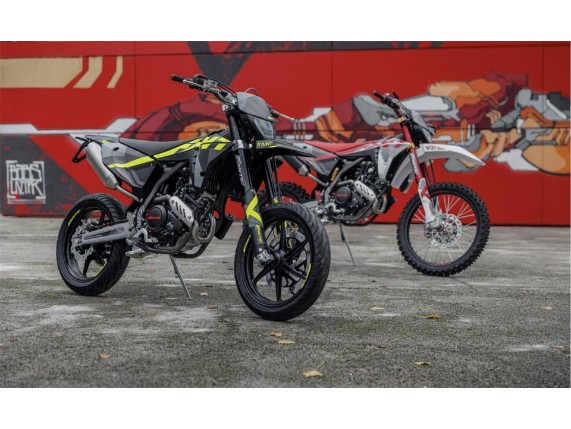 Fantic XMF125 Competition Leasing, ONLINE