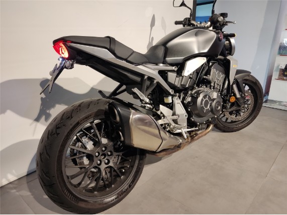 HONDA CB1000R SCHECKHEFT 1