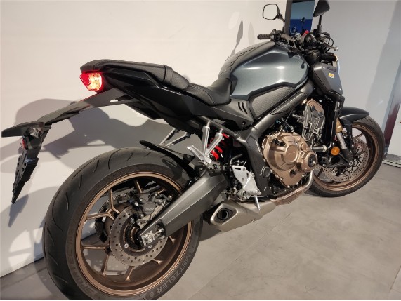 HONDA CB650R 1