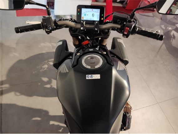 HONDA CB650RACR E-Clutch, 0034905