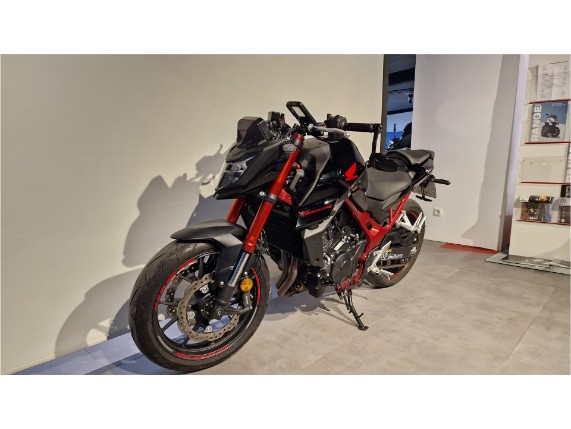 HONDA CB750 Hornet, 0033402