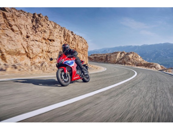 HONDA CBR500R Supersport NEU, ONLINE