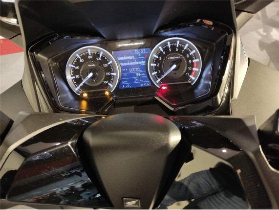 HONDA Forza 350 NEUWERTIG, 0033831