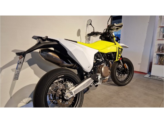 HUSQVARNA 701 SUPERMOTO 2026, 0037092