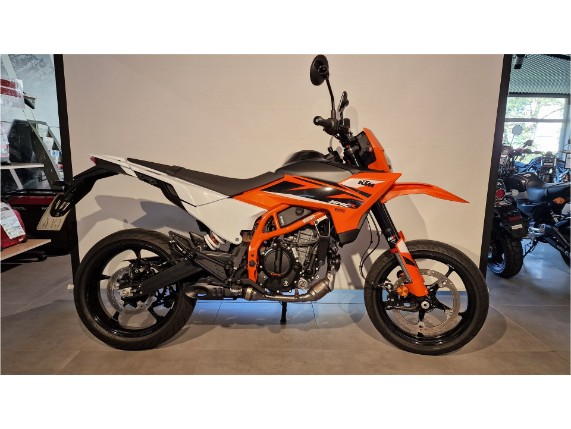 KTM 125 SMC-R 2026, 0037043