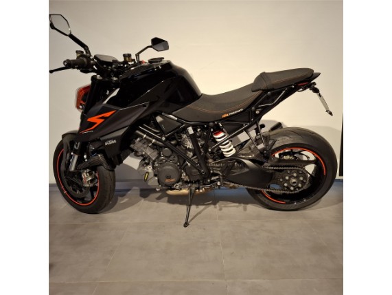 KTM 1290 Super Duke R, VBKV39403JM903201