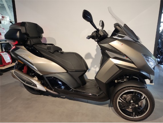 PEUGEOT Metropolis 400 SW 1