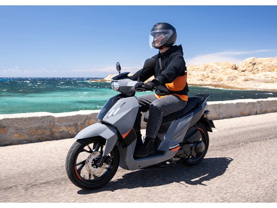 PEUGEOT Tweet 50 Leasing, ONLINE