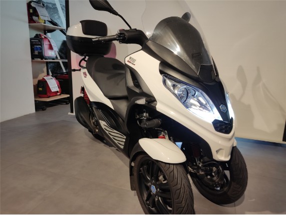 Piaggio MP3 300  HPE Sport  "TOP", 0037815