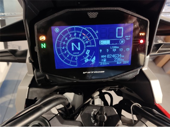 Suzuki DL1050 XT V-Strom,