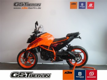 390 DUKE