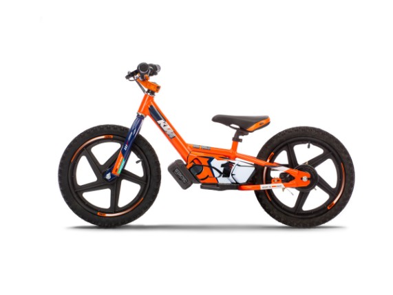 531462_KTM_SX-E_1.16_Left_Side_EUROPE GLOBAL_USA_01_Images_01_STUDIO