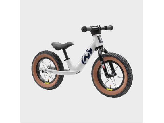 Convert-1200Wx1200H-PHO-HS-PERS-VS-139002-3HS24003530X0-KIDS-TRAINING-BIKE-PERSP-SALL-AWSG-V1