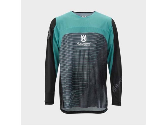 Convert-1200Wx1200H-PHO-HS-PERS-VS-139139-3HS24001570X-RAILED-SHIRT-AIR-FRONT-SALL-AWSG-V1