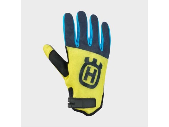 Convert-1200Wx1200H-PHO-HS-PERS-VS-139183-3HS24001810X-KIDS-RAILED-EDRIVE-GLOVES-FRONT-SALL-AWSG-V1