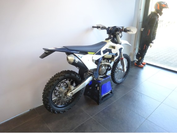 HUSQVARNA FE 450