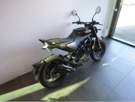 Husqvarna SVARTPILEN 125