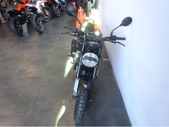Husqvarna SVARTPILEN 125