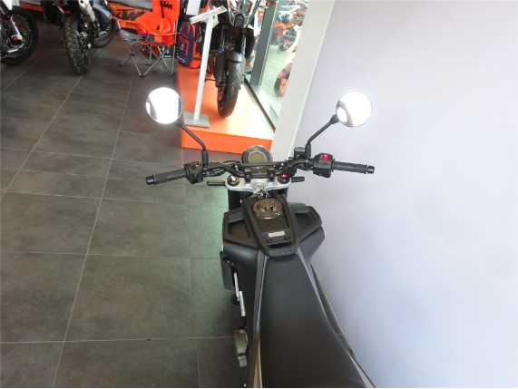 HUSQVARNA Svartpilen 401, 0013138
