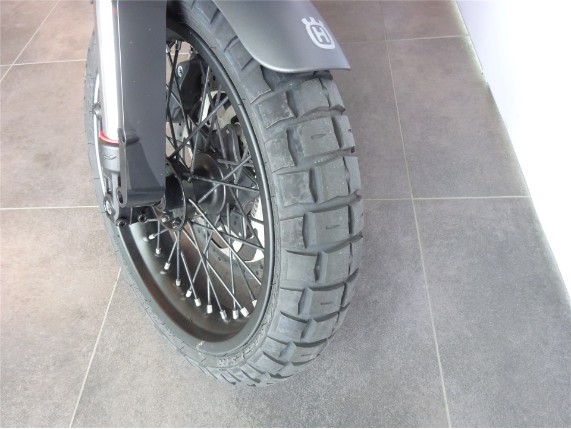 HUSQVARNA Svartpilen 401, 0013138
