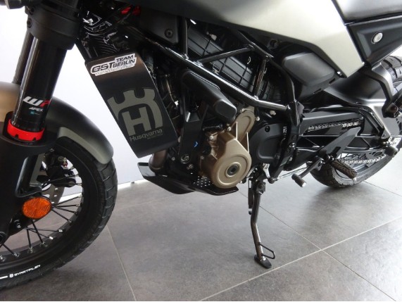 HUSQVARNA SVARTPILEN 401