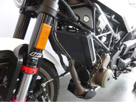 HUSQVARNA Vitpilen 401
