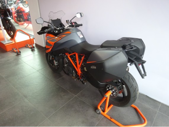 KTM 1290 SUPER DUKE GT