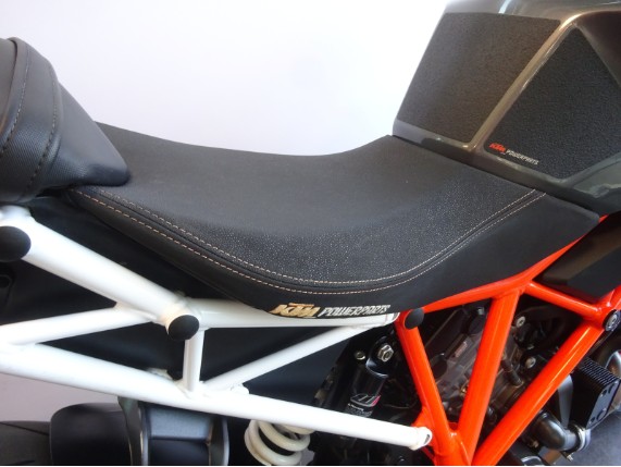 KTM 1290 SUPER DUKE R