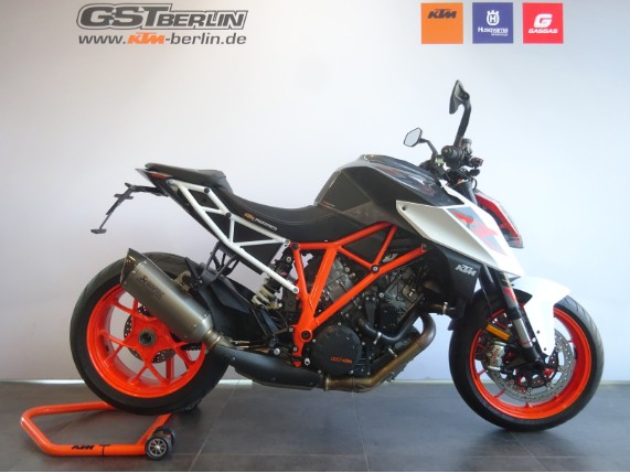 KTM 1290 SUPER DUKE R