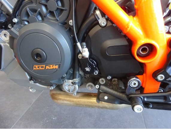 KTM 1290 SUPER DUKE R