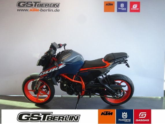 KTM 390 Duke