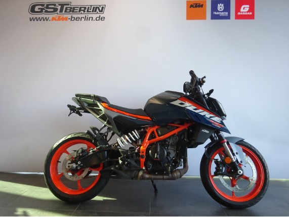 KTM 390 Duke
