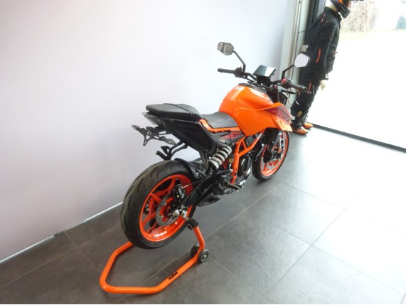 KTM 390 DUKE