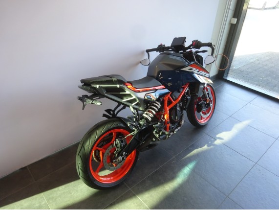 KTM 390 Duke