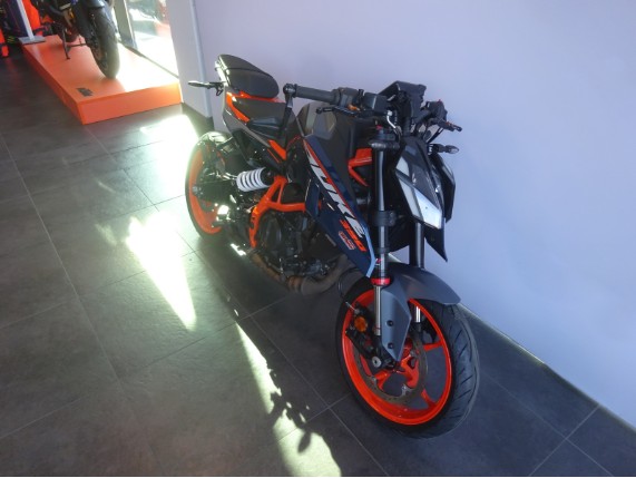 KTM 390 Duke