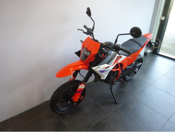 KTM 390 SMC R