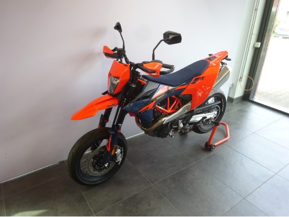KTM 690 SMC R