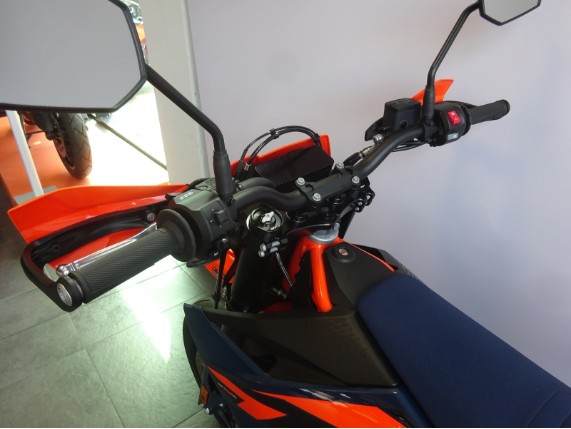 KTM 690 SMC R