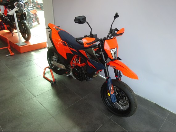 KTM 690 SMC R