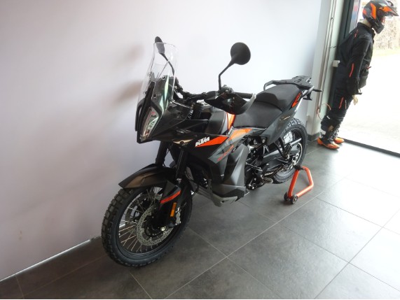 KTM 890 ADVENTURE BLACK