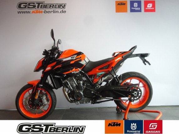 KTM 890 DUKE GP