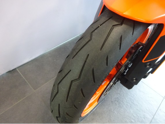 KTM 890 DUKE GP