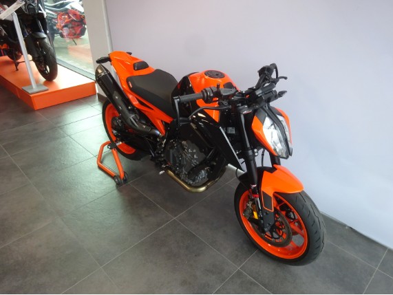KTM 890 DUKE GP