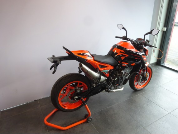 KTM 890 DUKE GP