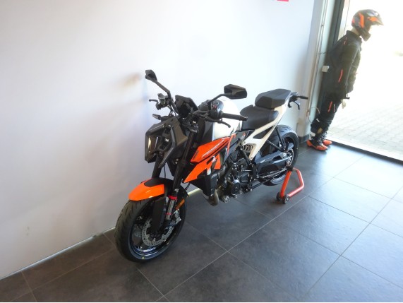 KTM 990 DUKE